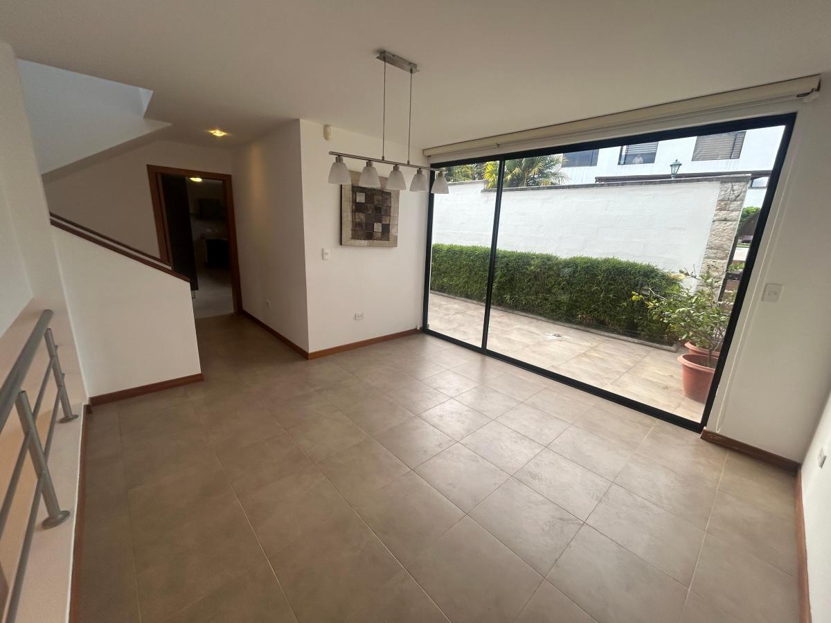 * Vendo Casa de 250 m² con 3 Habitaciones en Venta en Tumbaco Sector El Nacional* — imagen 9