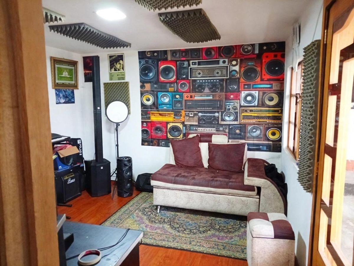 Oportunidad en Conocoto! Casa Independiente de 1 Planta, Jardín y Parqueaderos – $72.000 — imagen 7