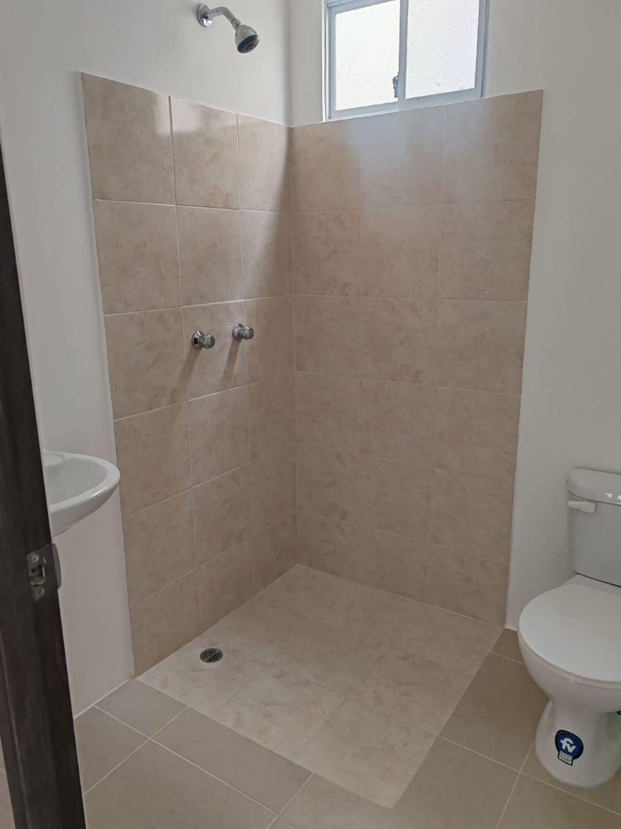 Casa de Oportunidad en Venta de 73.48 m², Vía a La Costa Km 22.5, Tres Dorm. Etapa Bellavita, Guayas — imagen 4