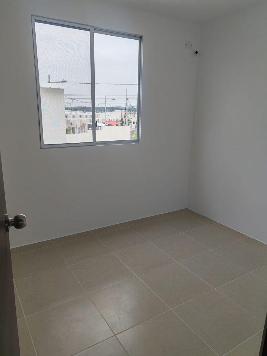 Casa de Oportunidad en Venta de 73.48 m², Vía a La Costa Km 22.5, Tres Dorm. Etapa Bellavita, Guayas — imagen 3
