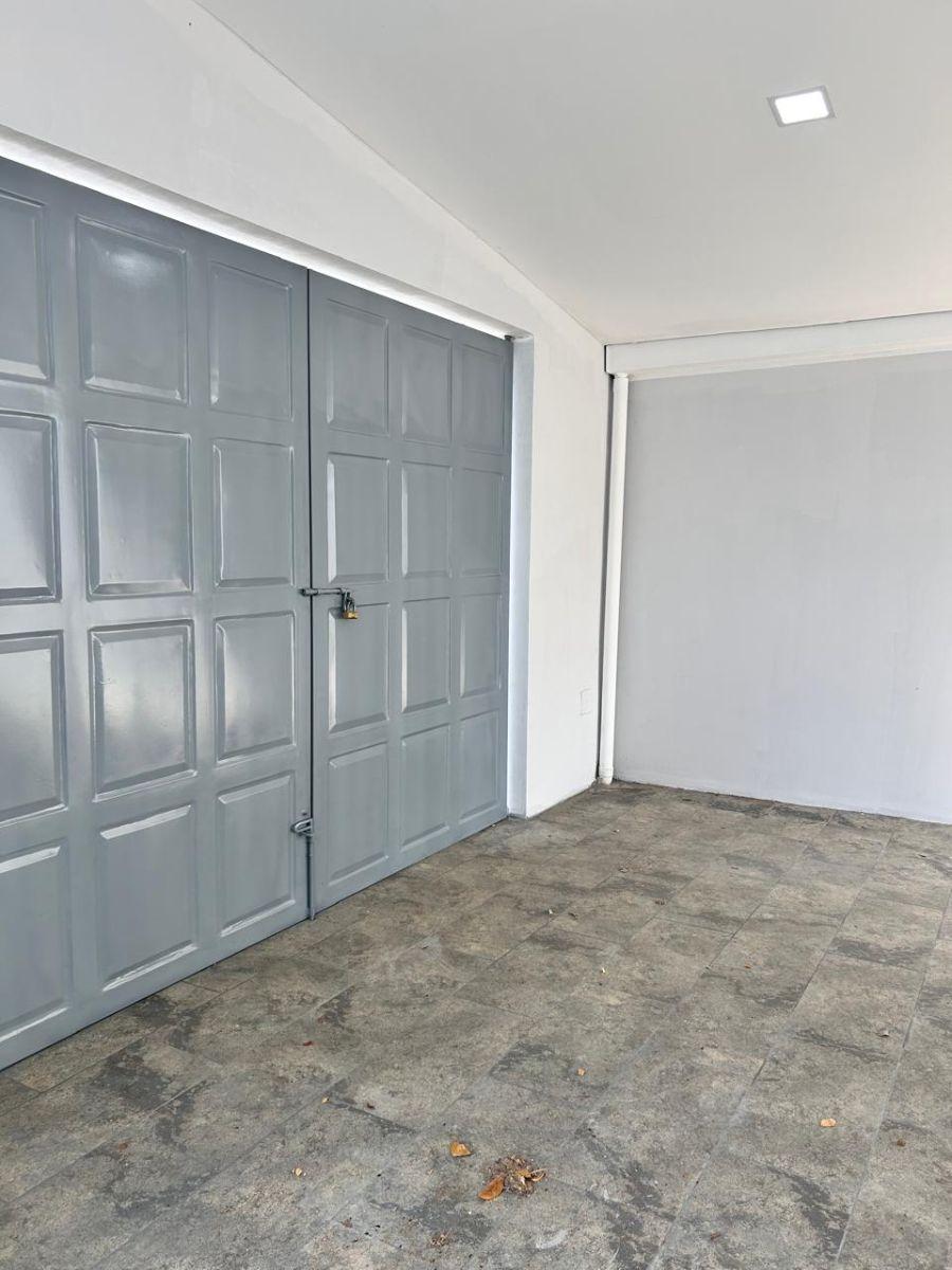 Villa de Una Sola Planta Recién Remodelada Urbanización Puerto Azul, Guayas — imagen 6