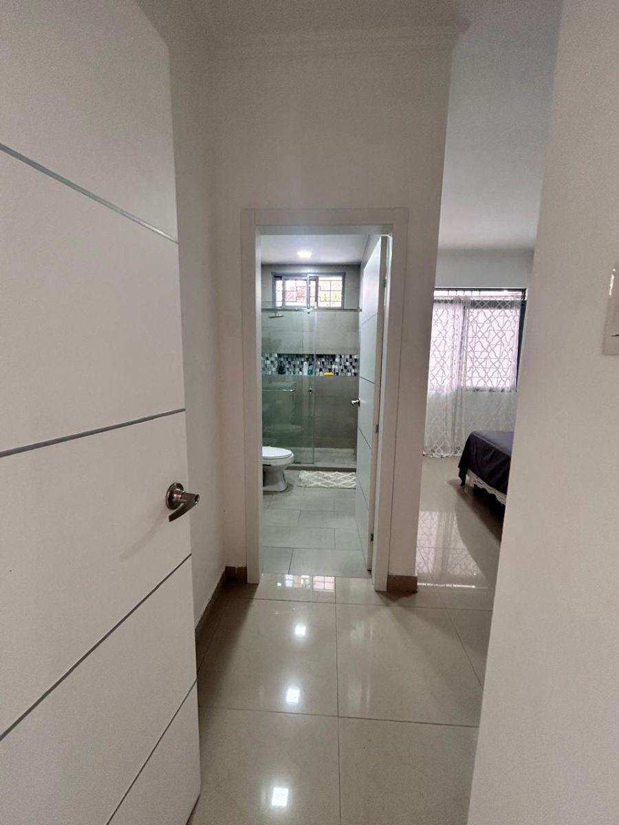 Villa de Una Sola Planta Recién Remodelada Urbanización Puerto Azul, Guayas — imagen 5