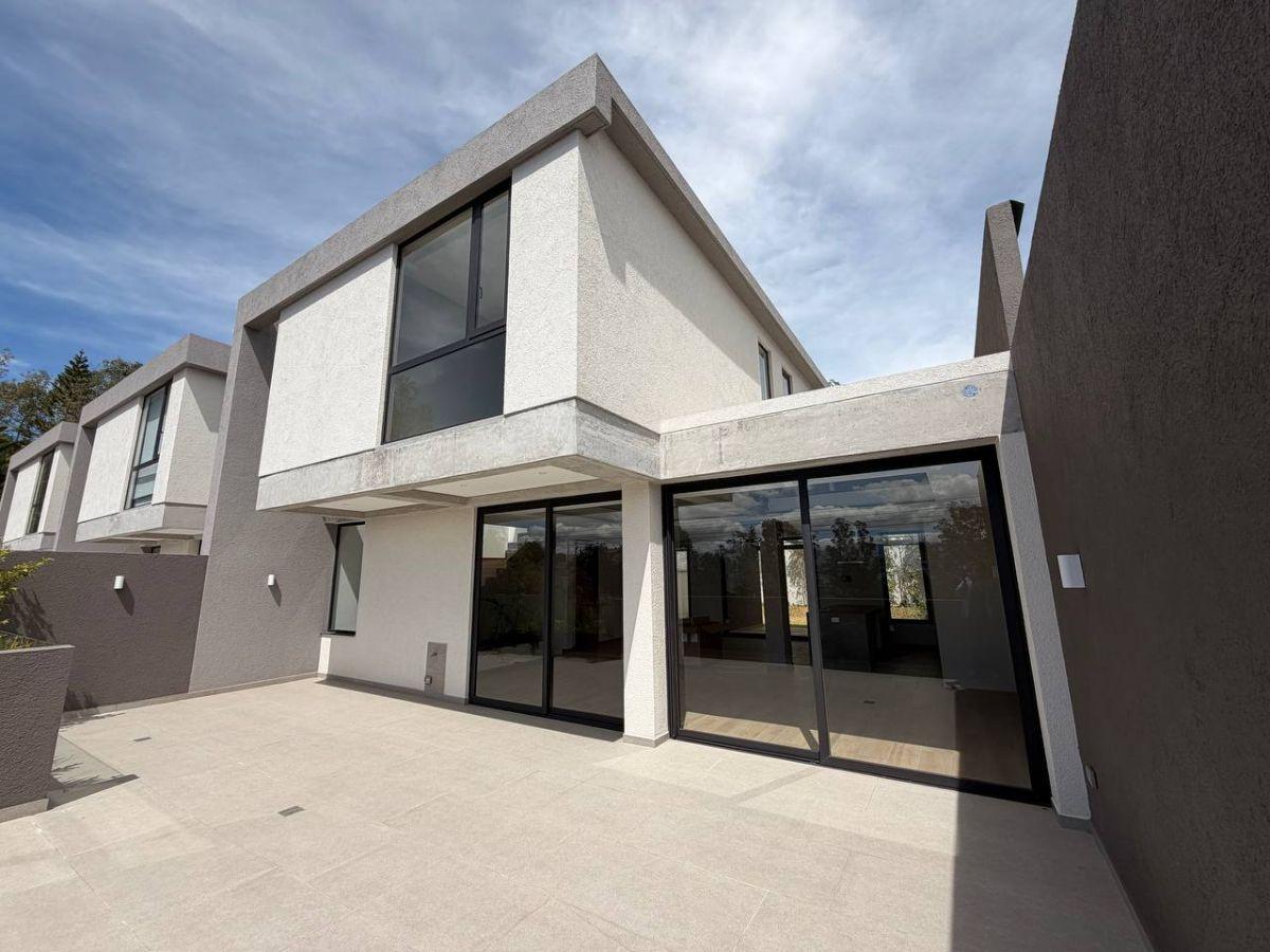 En Venta Casa a Estrenar de 3 Dorm. + Estudio y Jardín en Campo Alegre — imagen 10