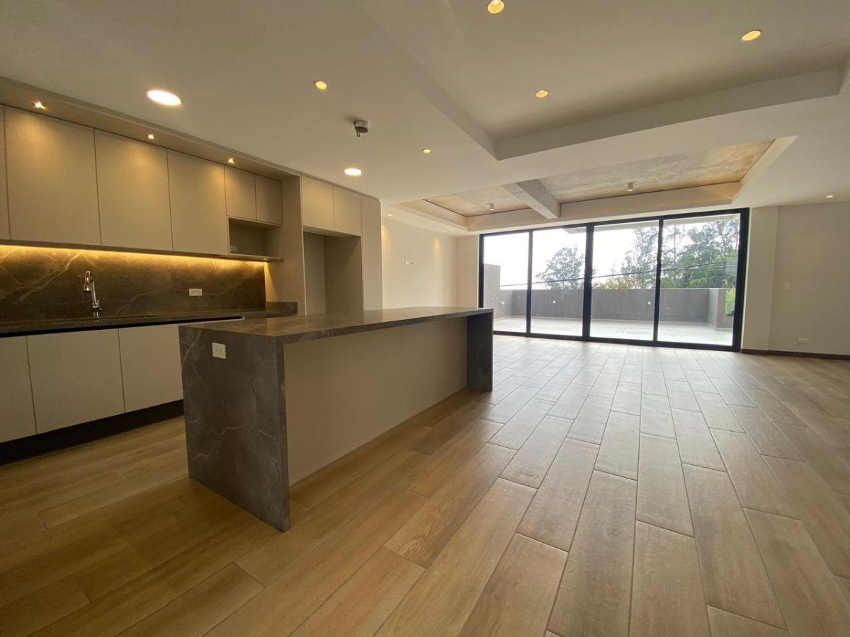 En Venta Casa a Estrenar de 3 Dorm. + Estudio y Jardín en Campo Alegre — imagen 7