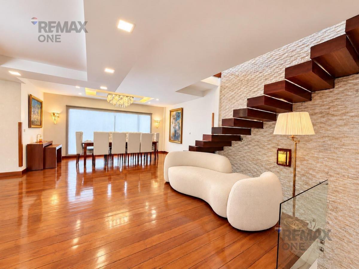 En Venta Casa de Lujo en Urbanizacion Colinas de Challuabamba, Azuay — imagen 6