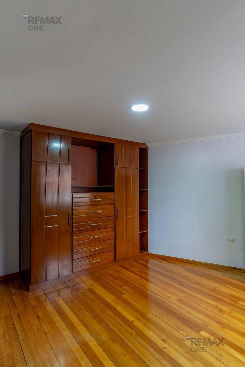 Casa Amplia en Venta en Biblian — imagen 4