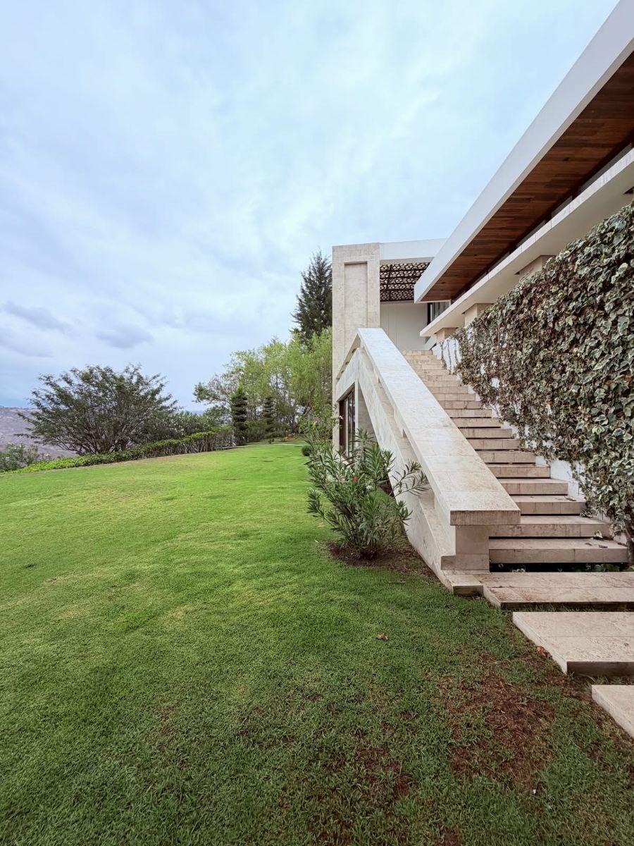 Casa de Lujo en Venta, Puembo - Urb. Los Arrayanes — imagen 9