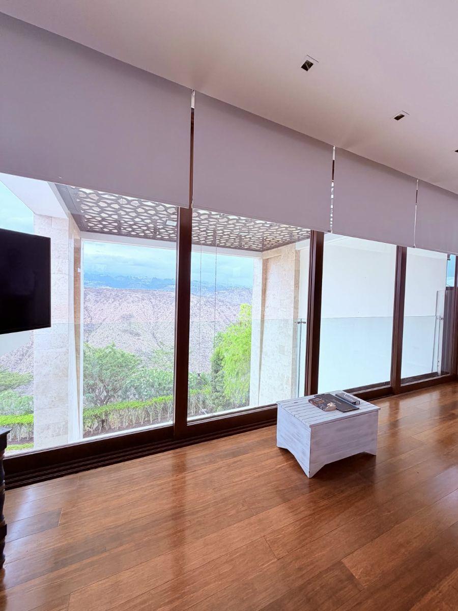 Casa de Lujo en Venta, Puembo - Urb. Los Arrayanes — imagen 4