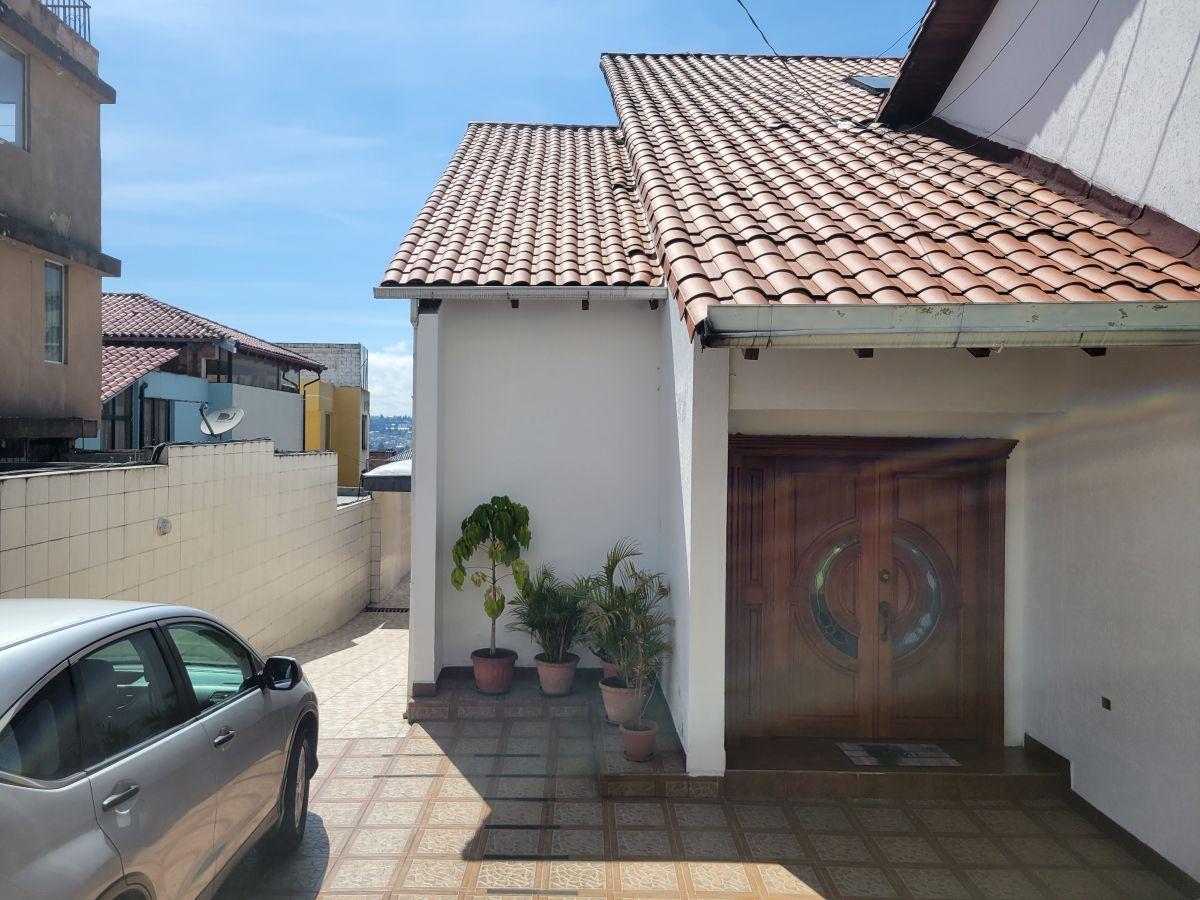 Záparos Vendo Casa 4 Dorm. + Área Para Empresas — imagen 9