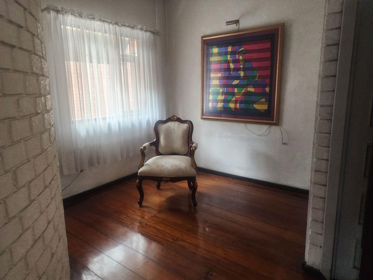 Vendo Grande Independiente Casa Familiar o Comercial Sector Jipijapa — imagen 8