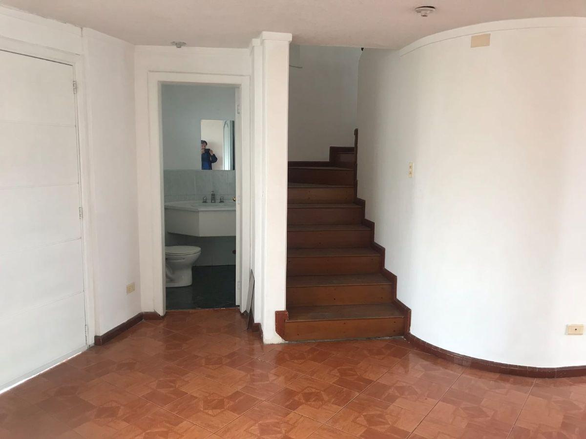 En Venta Acogedora y Amplia Casa, con Suite, en San Isidro del Inca – Quito Norte, 248 m² Total — imagen 7