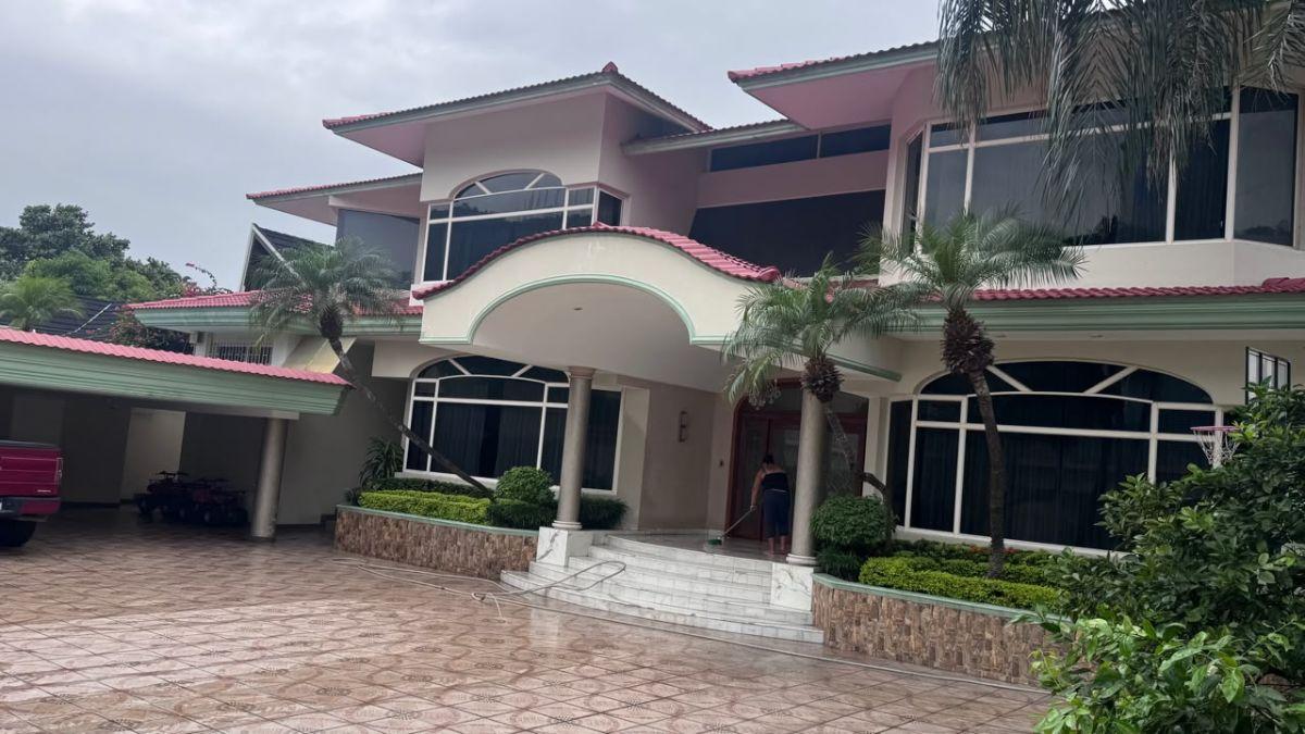 Casa en Cedros Sector Los Ceibos, Junto a Seguros La Unión, Guayas — imagen 10
