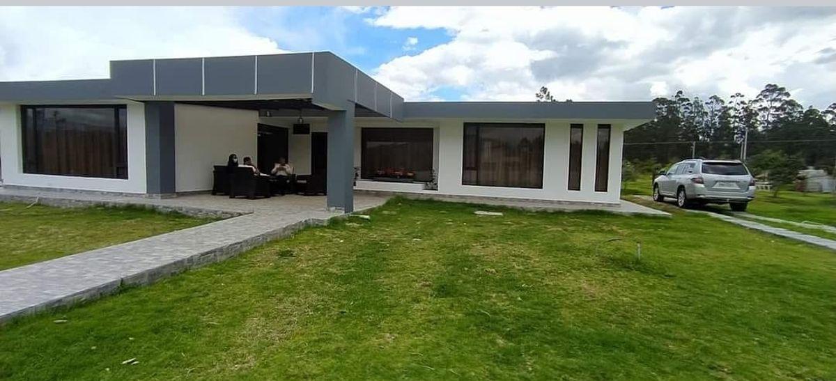 Casa en Venta de un Solo Andar, 4 Dorm., Dentro de Urbanización en Tabacundo — imagen 9