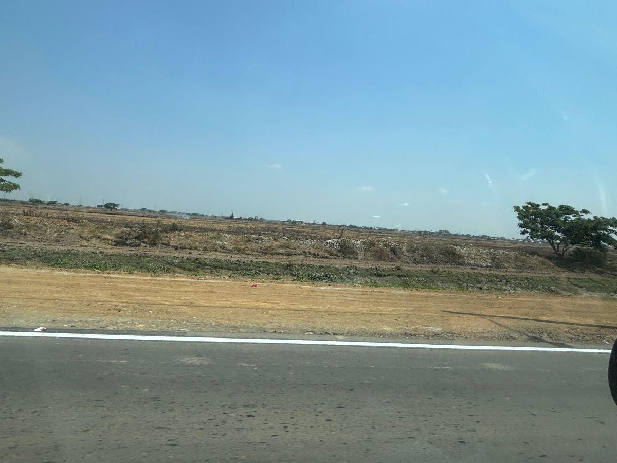 Vendo Terreno 4 Hectáreas Nuevo Samborondón Ave Ronald Sonne, Comercial - Industrial de Bajo Impacto, Guayas — imagen 4