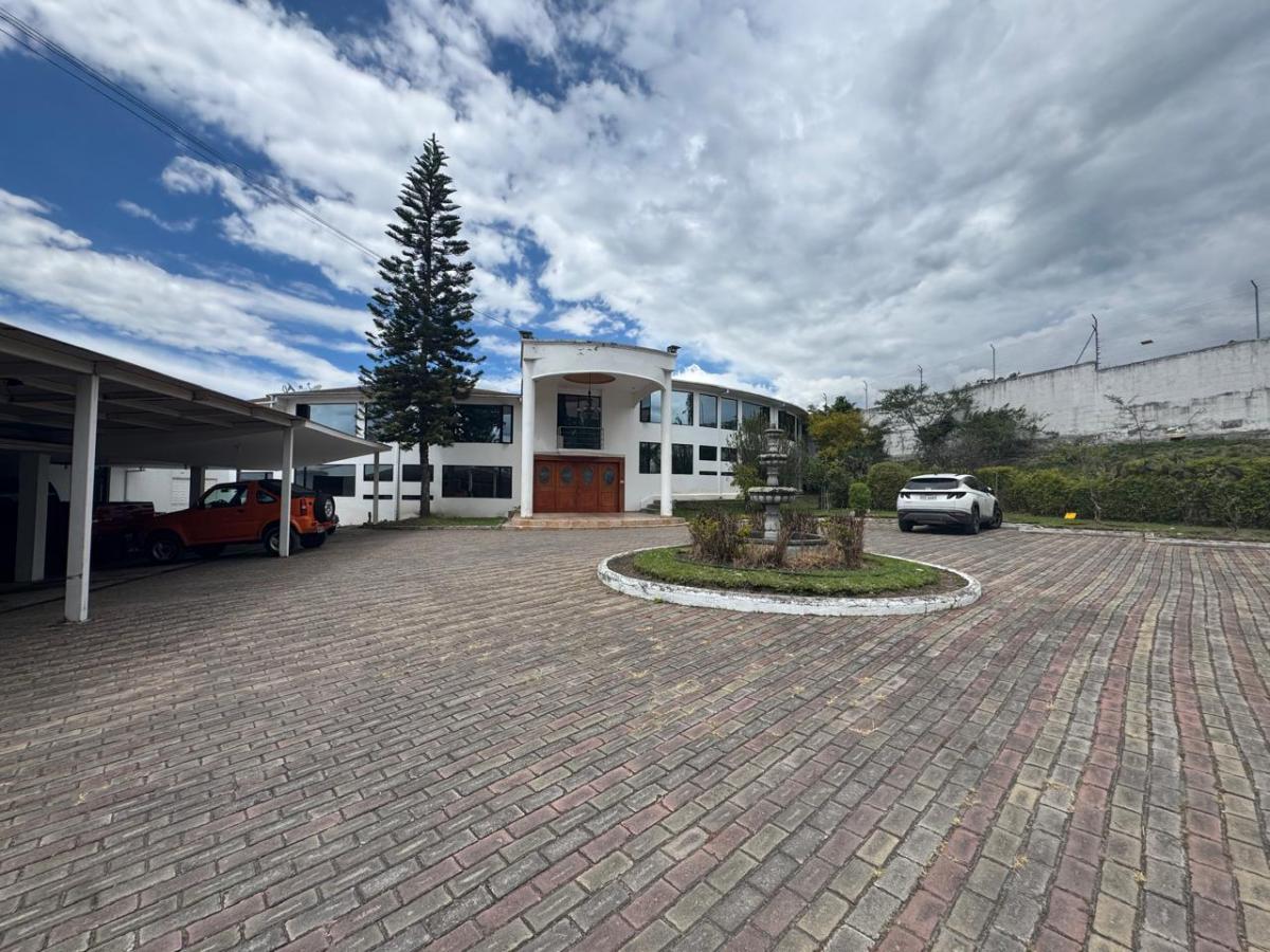 Tumbaco, El Arenal - Casa en Venta en Conjunto Exclusivo — imagen 8