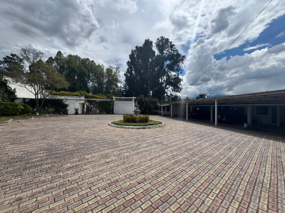 Tumbaco, El Arenal - Casa en Venta en Conjunto Exclusivo — imagen 7