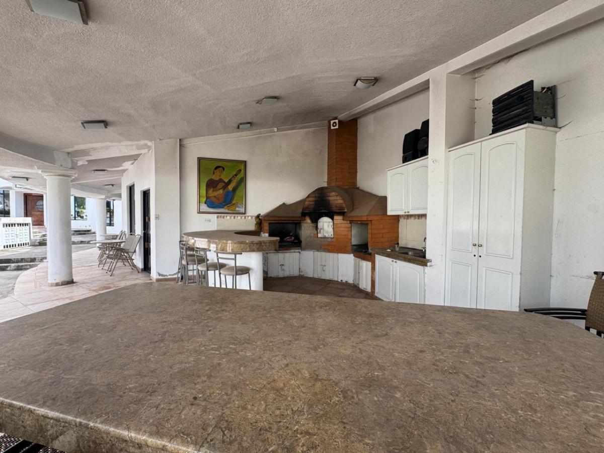 Tumbaco, El Arenal - Casa en Venta en Conjunto Exclusivo — imagen 3
