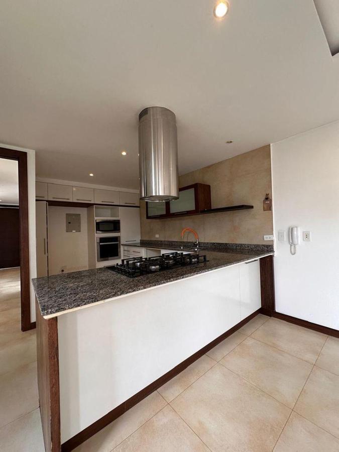 Casa en Venta Dentro de Urbanización Sector Vía Intervalle Cerca a El Club El Nacional — imagen 7