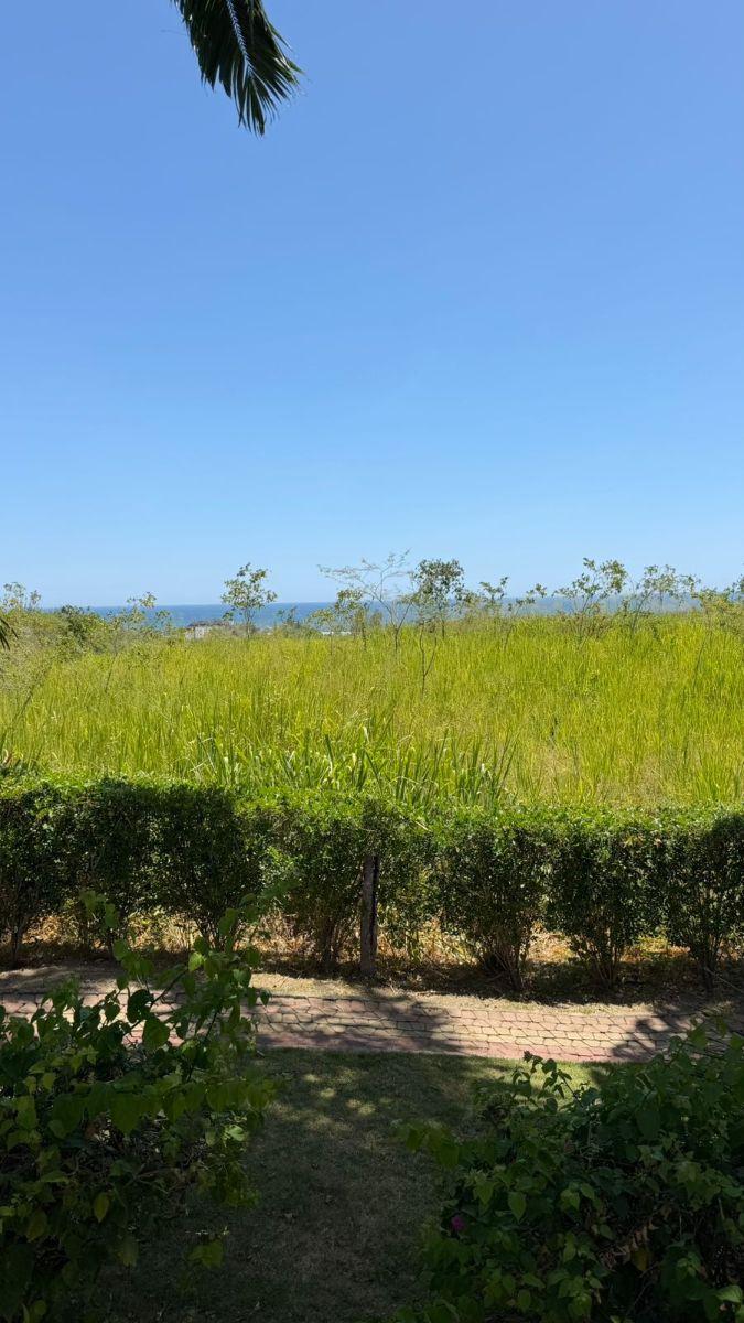 Inversión en Olón: Casa Amoblada con Vista Al Mar y Alta Rentabilidad — imagen 9