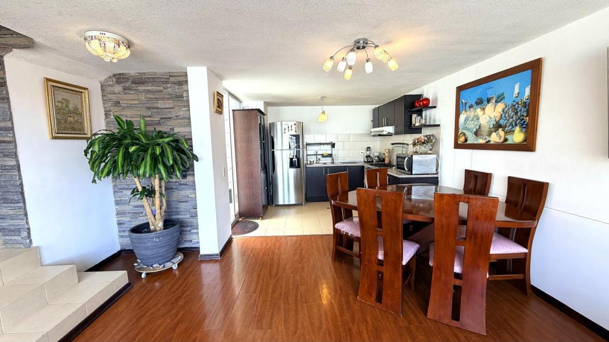 Casa de Venta Tres Niveles con Jacuzzi Privado en Conjunto Cumbres de San Isidro — imagen 7