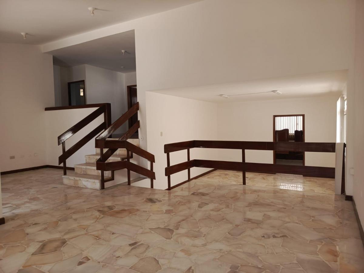 En Venta Hermosa Casa en Manta Sector Umiña, Manabí — imagen 8