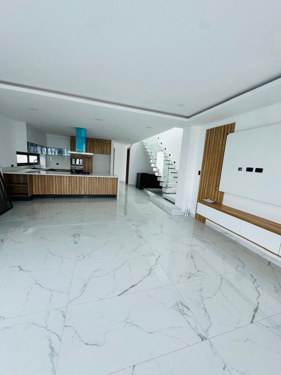 En Venta, Casa de 5 Habitaciones Frente Al Mar en Urbanización Exclusiva de Manta, Manabí — imagen 9