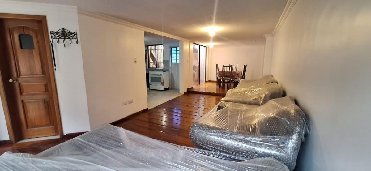 Casa en Venta en Mitad del Mundo Urbanización Ciudad del Sol I — imagen 8