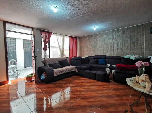 Casa Rentera en Calderón Sierra Hermosa Av Carlos Mantilla — imagen 6