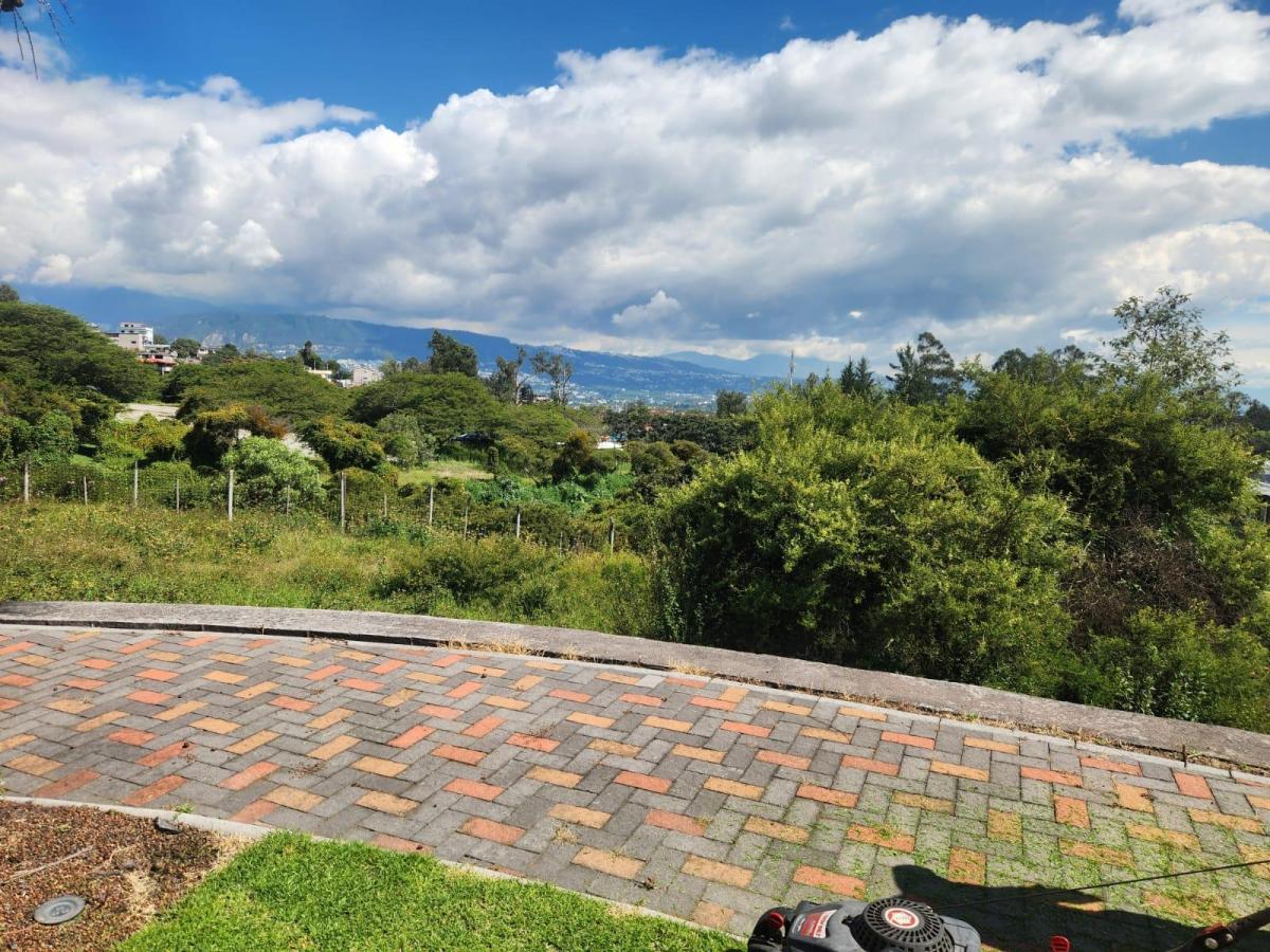 Terreno de 1100 m Dentro de Urb, La Cerámica Tumbaco — imagen 4