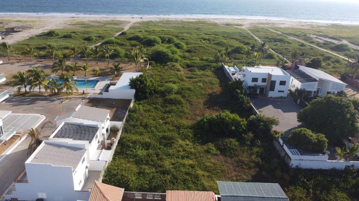 Venta de Terreno Frente Al Mar en Playas, Guayas — imagen 6