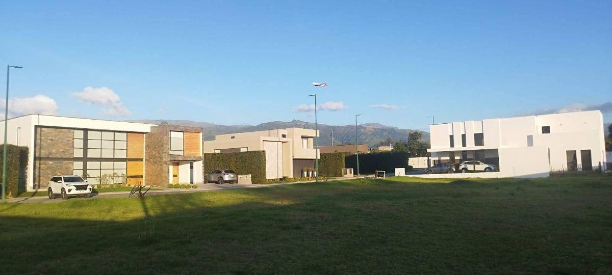 Hermoso Terreno Esquinero en Puembo — imagen 6