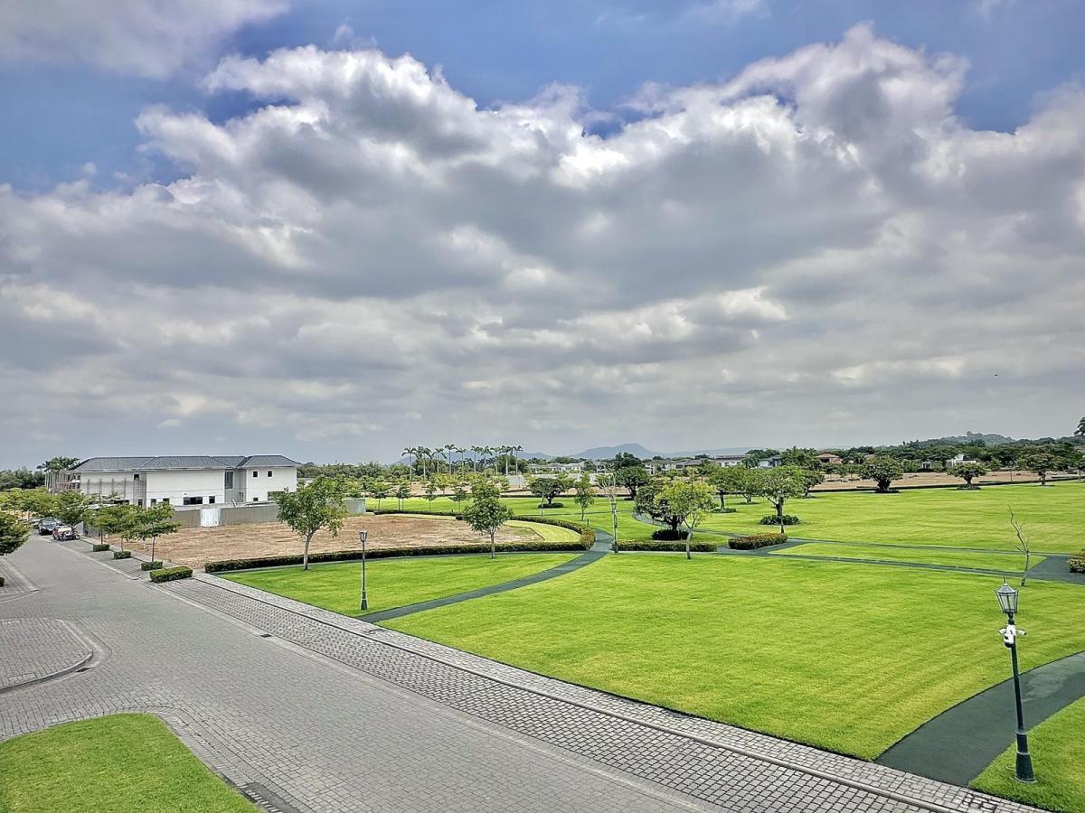 Terreno Esquinero Samborondon Parques de Batan, Guayas — imagen 8