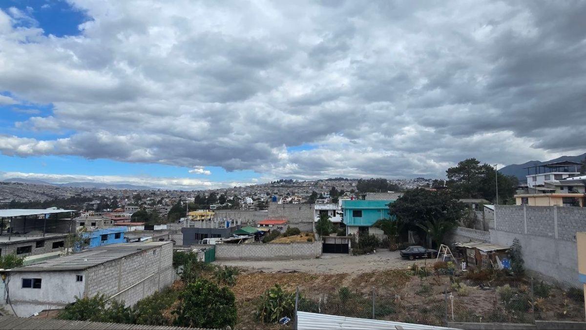 De Venta Terreno en Derechos y Acciones, Pomasqui – Sector 27 de Febrero y 27 de Julio — imagen 3