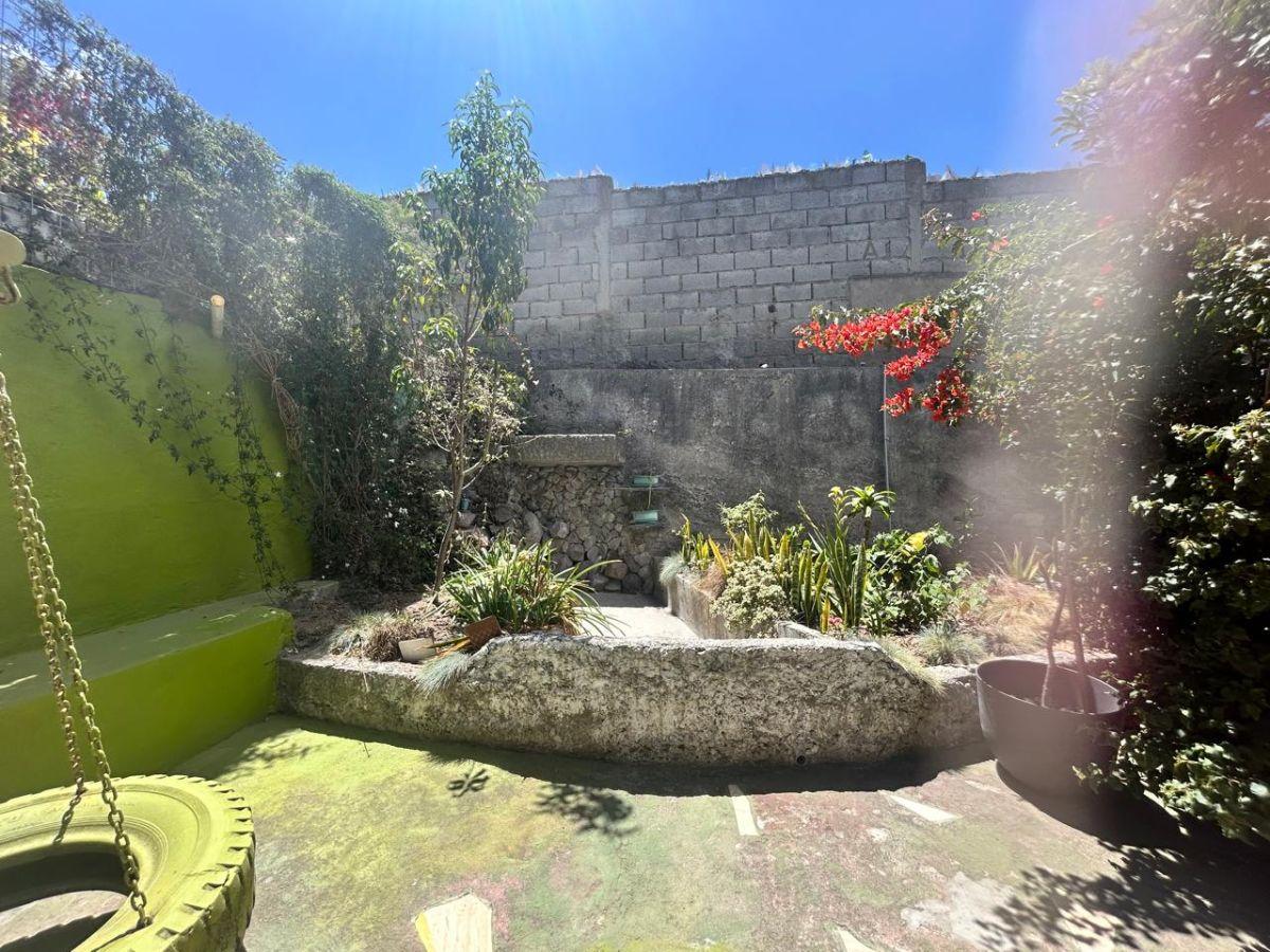 Terreno de 993 m con Casa en Calderon — imagen 7