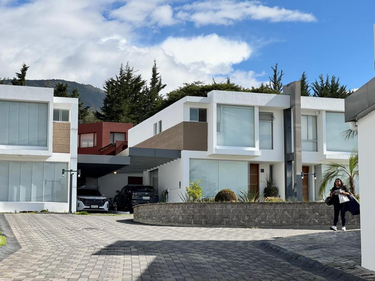 Casa en Tumbaco — imagen 9