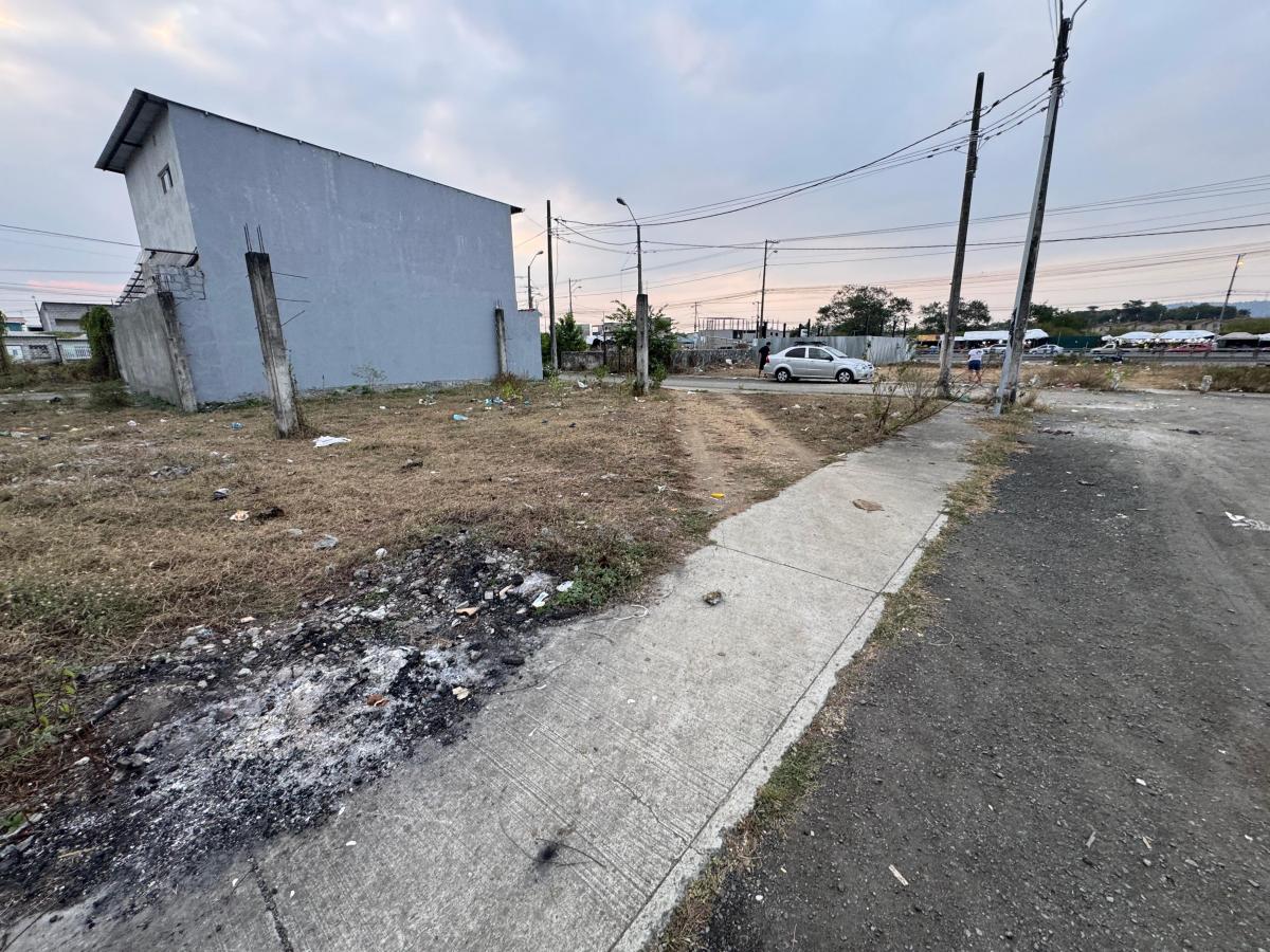 En Venta Terrenos en Villa Bonita, Guayaquil. Guayas — imagen 4