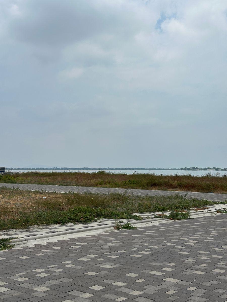 En Venta Terreno Esquinero en Lisola Village, Isla Mocoli - Urbanizacion Lisola, Guayas — imagen 8