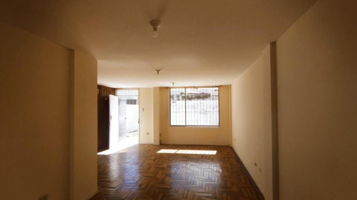 Casa en Venta Independiente,3 Dorm., Suite y Parqueadero — imagen 10