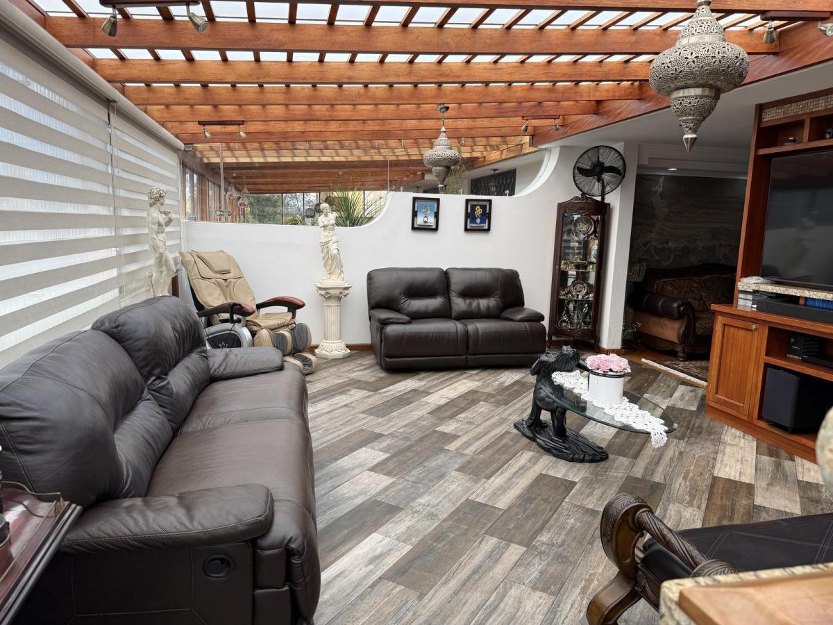 Casa Amplia en Venta, 3 Hab, Sector Amagasí del Inca — imagen 9