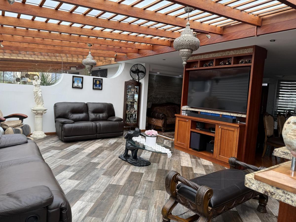 Casa Amplia en Venta, 3 Hab, Sector Amagasí del Inca — imagen 7