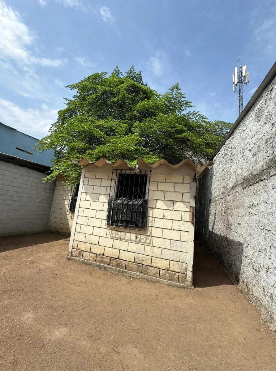 Av Francisco de Orellana. Vendo Terreno Medianero, Sector Cerrado, Pocas Familias, Guayas — imagen 7