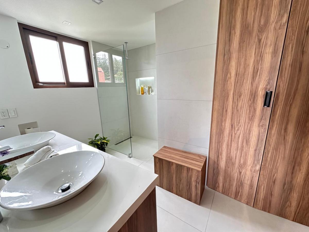 Casa en Monteserrín — imagen 7