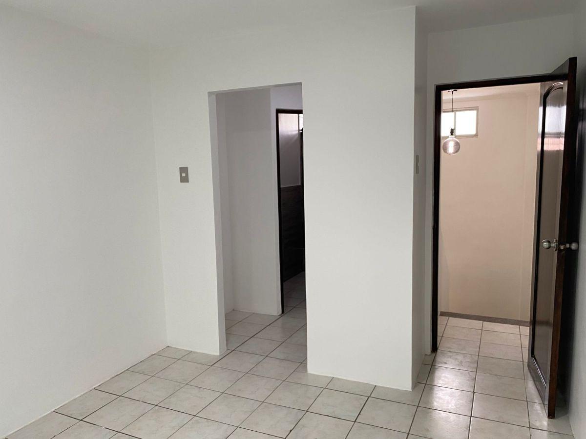 Se Vende Casa Remodelada en Metropolis - A. V. narcisa de Jesús, Guayas — imagen 3