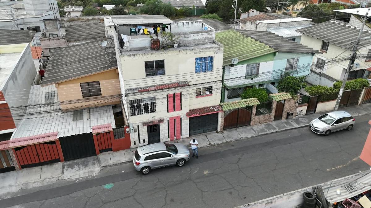 Venta Casa de Oportunidad de Contado – 268 m² + Departamento Independiente – Pusuquí — imagen 10