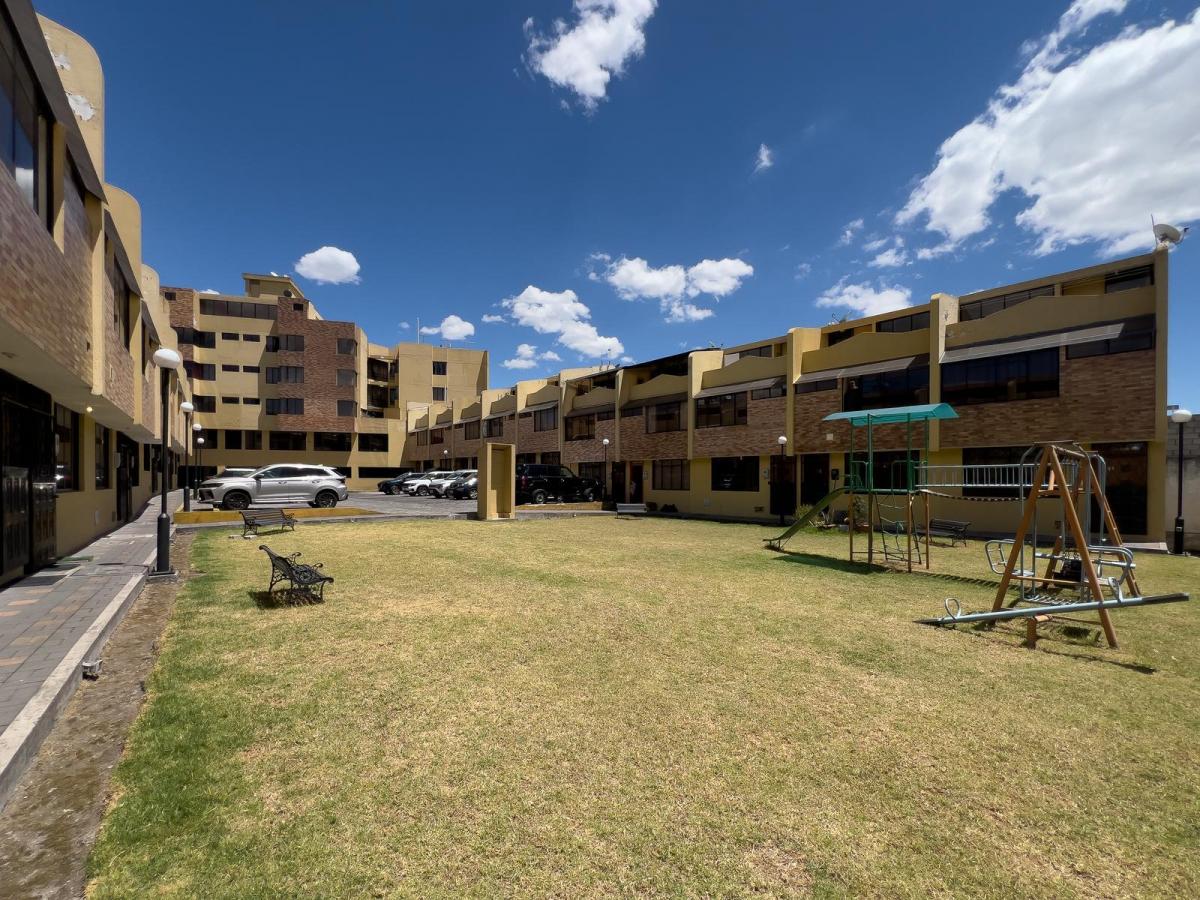 Vendo Casa de Oportunidad Valle de Los Chillos en La Av Ilalo — imagen 9