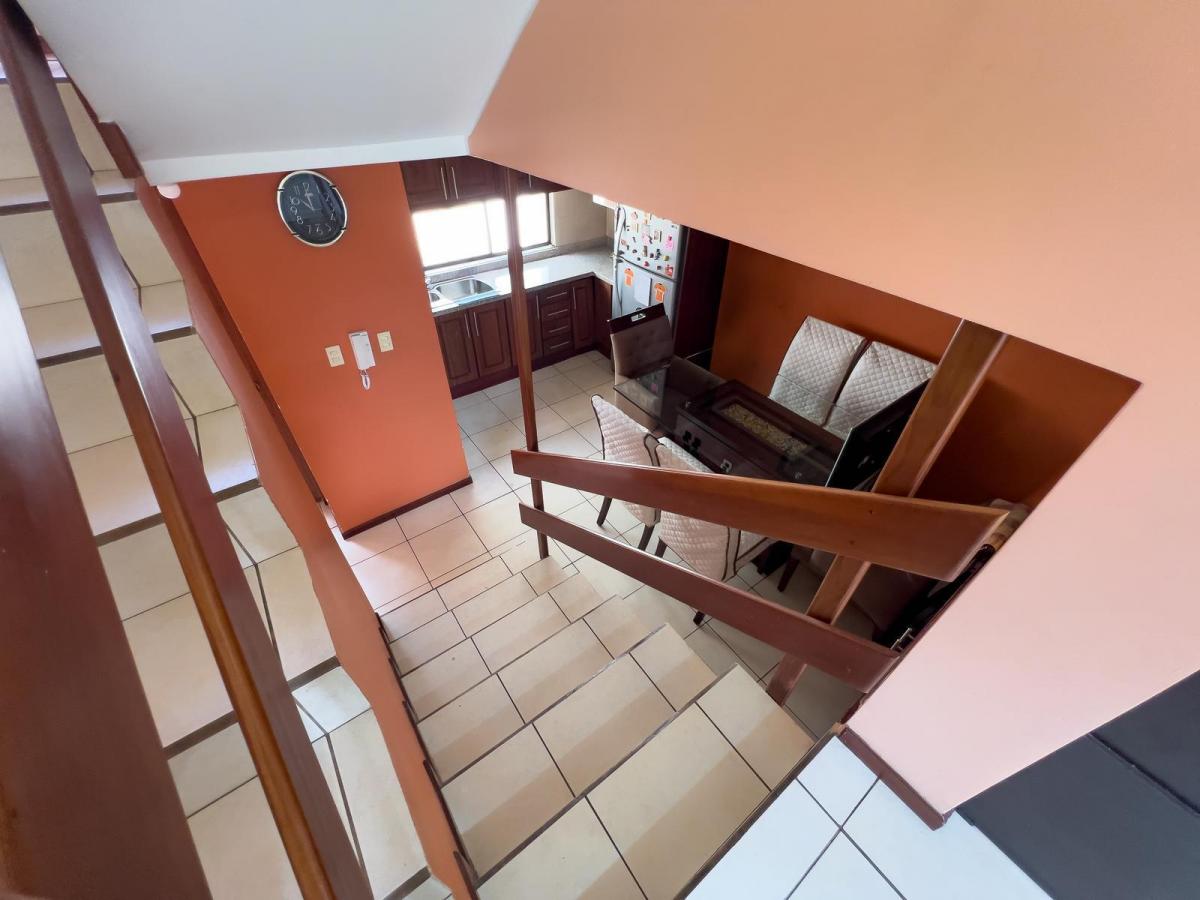 Vendo Casa de Oportunidad Valle de Los Chillos en La Av Ilalo — imagen 6