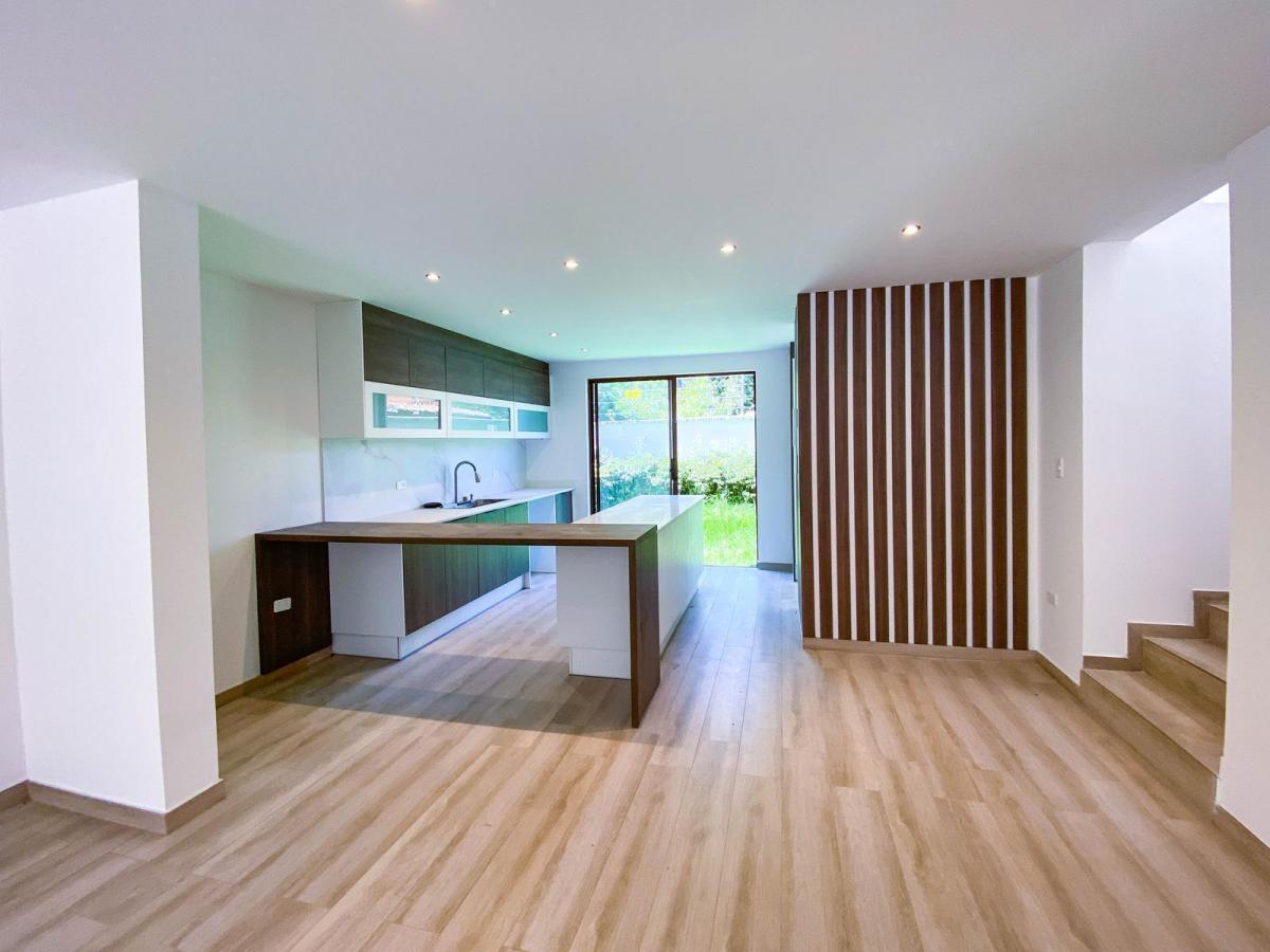 Casa en Venta en Sangolqui a Pocos Mitunos del Centro Comercial San Luis — imagen 8