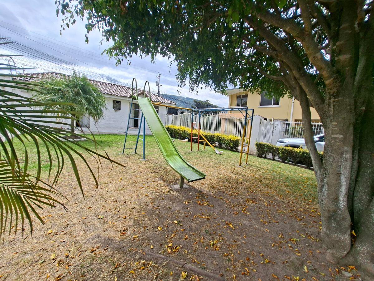 Venta de Casa Valle de Los Chillos — imagen 8