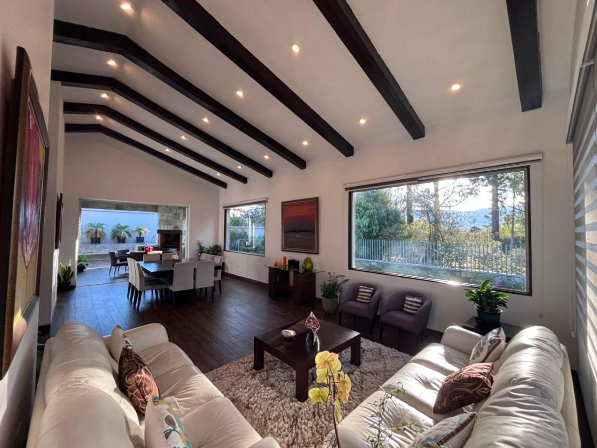 Venta de Casa en Valle de Los Chillos de Una Sola Planta — imagen 5