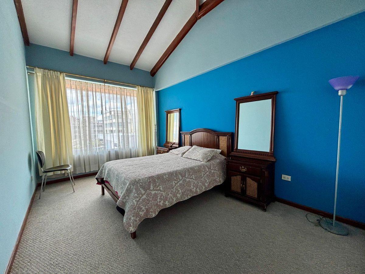 En Venta – Casa + Departamento en Amagasí del Inca — imagen 3